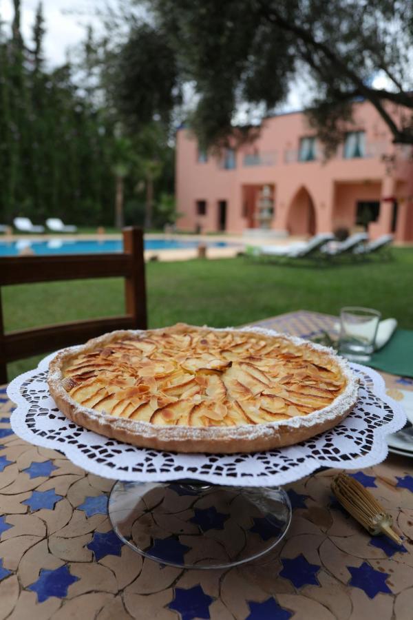 Tiguemine Sarah Hotel Douar Akkara Exterior foto